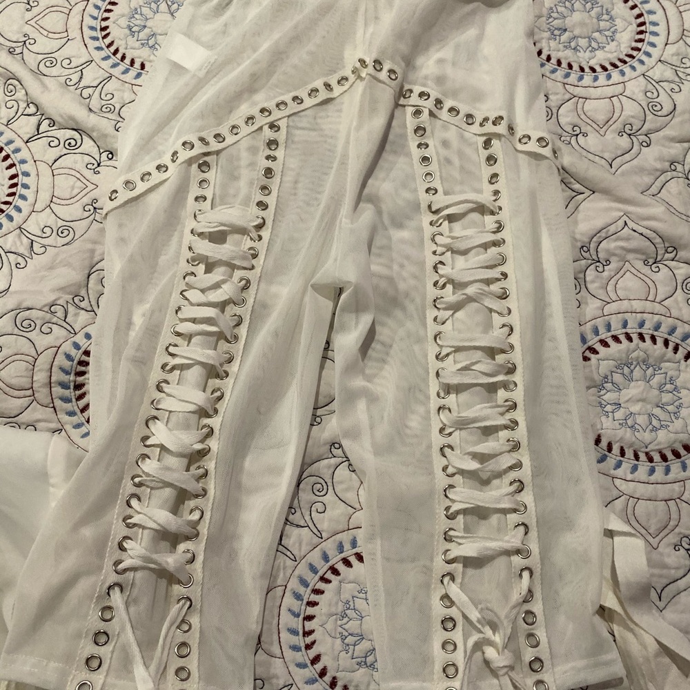 Laced jacket set - Picture 5 of 5